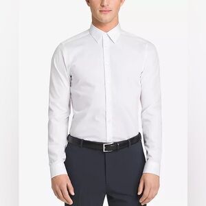 Calvin Klein Steel
Men's Slim-Fit Non-Iron Herringbone Dress Shirt